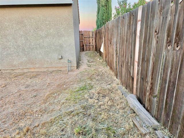 12966 Sundown, Victorville, CA 92392