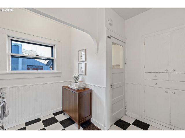 6723 N MISSISSIPPI Ave, Portland, OR 97217