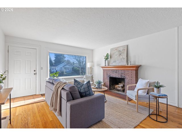 6723 N MISSISSIPPI Ave, Portland, OR 97217