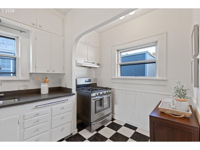 6723 N MISSISSIPPI Ave, Portland, OR 97217