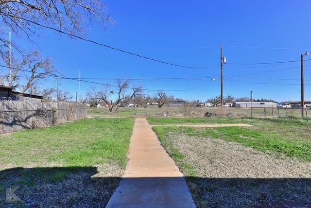 5226 N 9th Street, Abilene, TX 79603