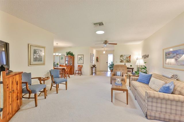 1506 LAUGHTON PLACE 307, Sun City Center, FL 33573