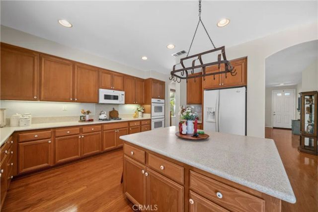 22262 Trinity Place, Saugus, CA 91390