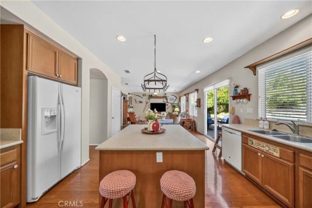 22262 Trinity Place, Saugus, CA 91390