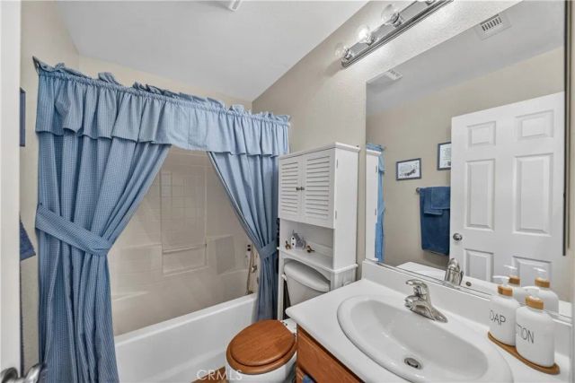 22262 Trinity Place, Saugus, CA 91390