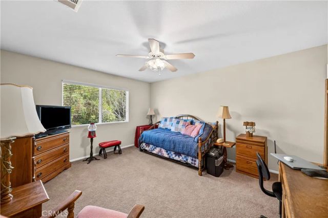 22262 Trinity Place, Saugus, CA 91390