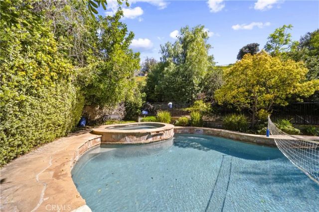22262 Trinity Place, Saugus, CA 91390