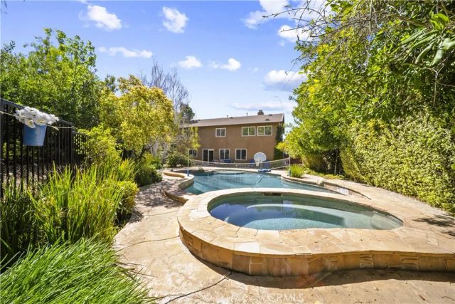 22262 Trinity Place, Saugus, CA 91390