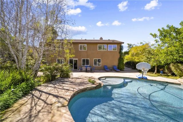 22262 Trinity Place, Saugus, CA 91390