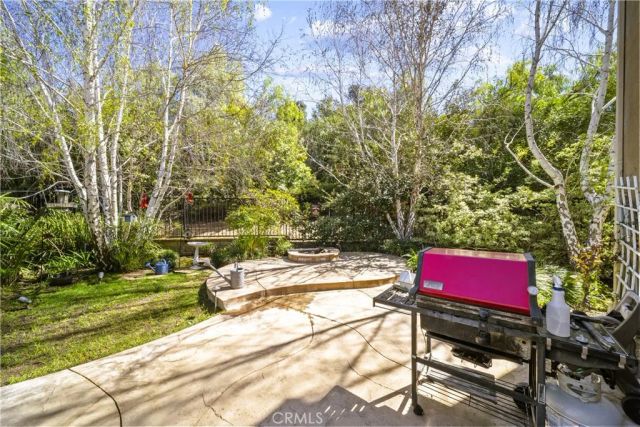 22262 Trinity Place, Saugus, CA 91390