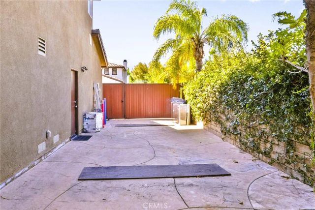 22262 Trinity Place, Saugus, CA 91390