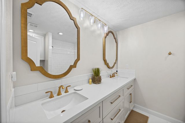 3007 Falling Brook Drive, Kingwood, TX 77345