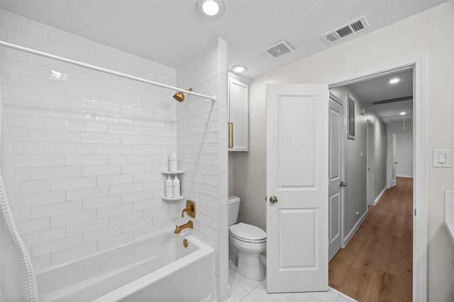 3007 Falling Brook Drive, Kingwood, TX 77345