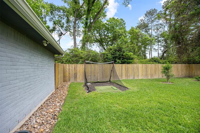3007 Falling Brook Drive, Kingwood, TX 77345