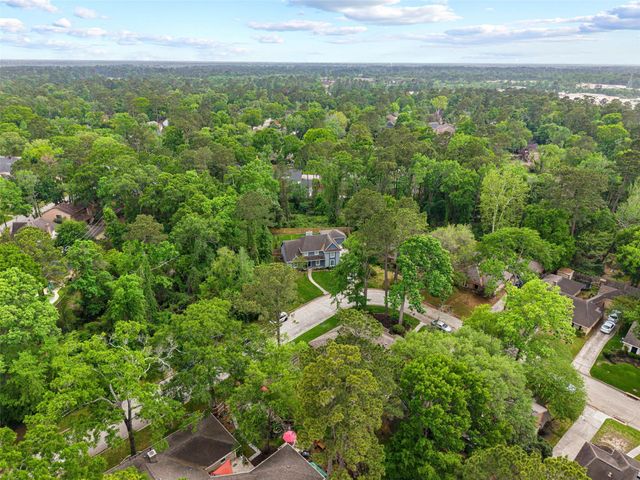 3007 Falling Brook Drive, Kingwood, TX 77345