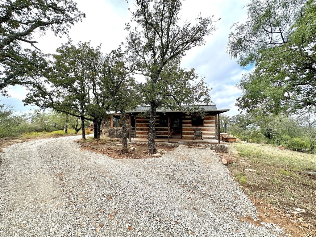 8982 County Road 149, Brownwood, TX 76801