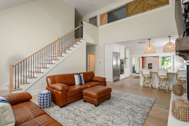 7 Laurel Street, Hingham, MA 02043