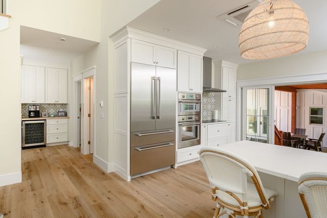 7 Laurel Street, Hingham, MA 02043