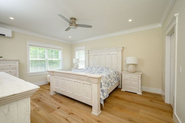 7 Laurel Street, Hingham, MA 02043