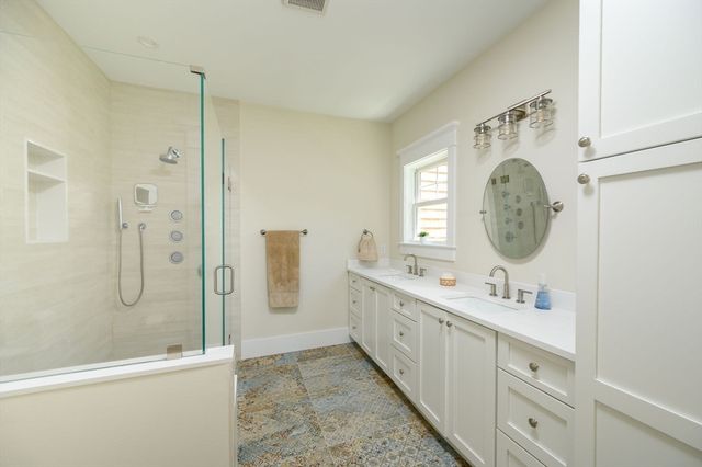 7 Laurel Street, Hingham, MA 02043