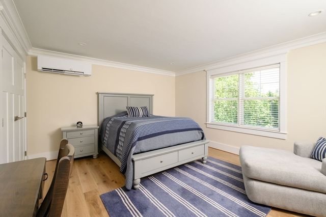 7 Laurel Street, Hingham, MA 02043