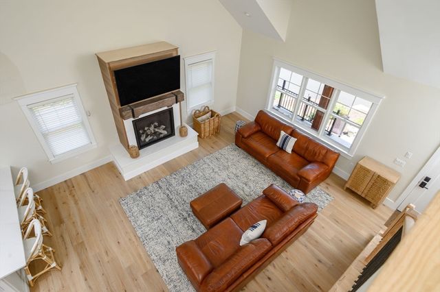 7 Laurel Street, Hingham, MA 02043