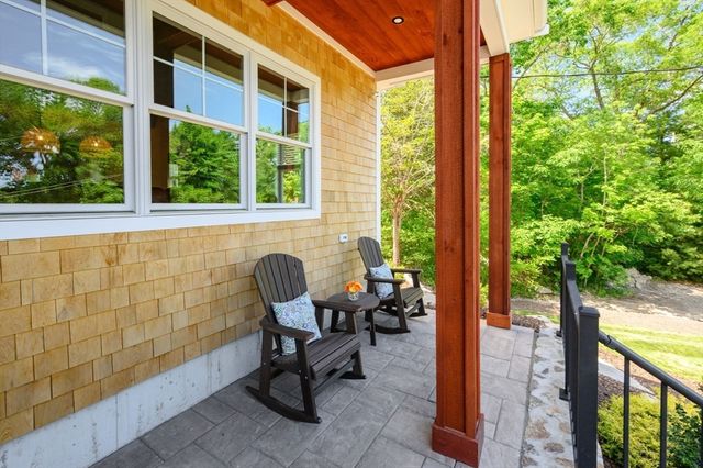 7 Laurel Street, Hingham, MA 02043