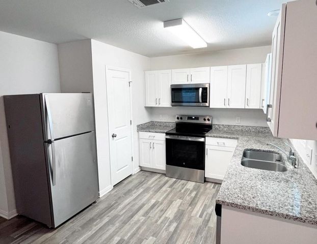 15717 Del Norte Drive, Conroe, TX 77306