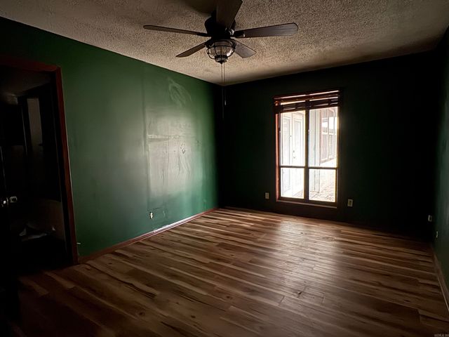 22 Tanglewood Avenue, Oppelo, AR 72110