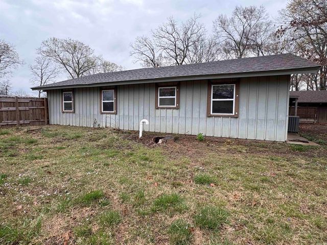 22 Tanglewood Avenue, Oppelo, AR 72110