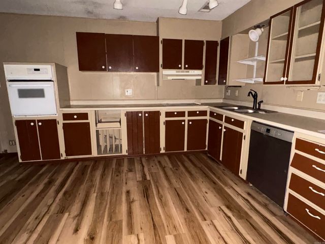 22 Tanglewood Avenue, Oppelo, AR 72110