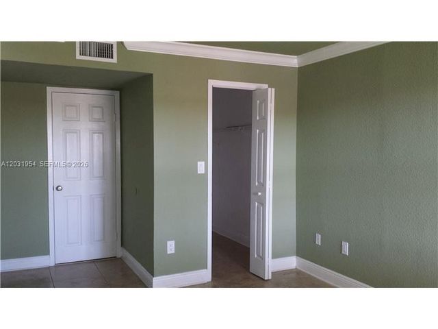 15610 SW 105th Lane 606, Miami, FL 33196