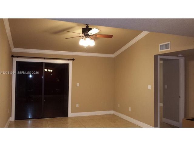 15610 SW 105th Lane 606, Miami, FL 33196