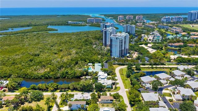 718 Pan Am AVE, Naples, FL 34110
