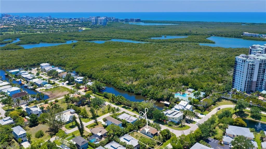 718 Pan Am AVE, Naples, FL 34110