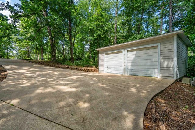 550 Long Island Drive, Hot Springs, AR 71913