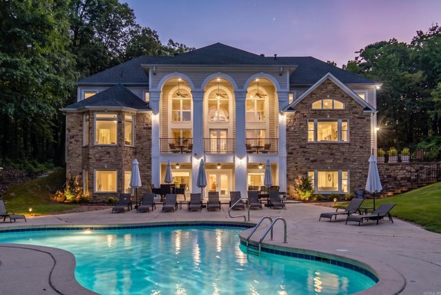550 Long Island Drive, Hot Springs, AR 71913