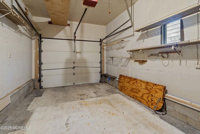 33 Gardenia Way, Toms River, NJ 08755