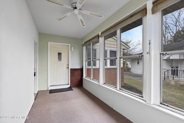 33 Gardenia Way, Toms River, NJ 08755