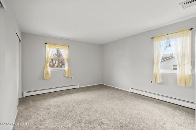 33 Gardenia Way, Toms River, NJ 08755