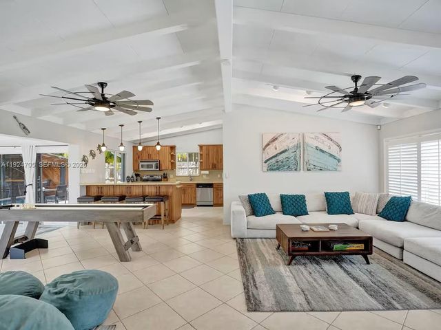 2525 Gulfstream Ln 2525, Fort Lauderdale, FL 33312