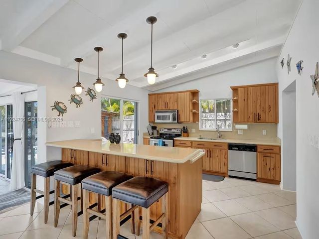 2525 Gulfstream Ln 2525, Fort Lauderdale, FL 33312