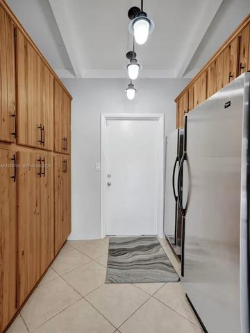 2525 Gulfstream Ln 2525, Fort Lauderdale, FL 33312