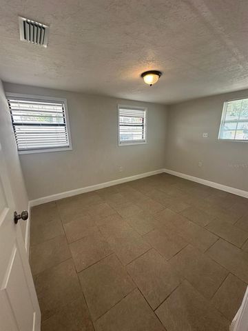 7207 HARWICK DR, Orlando, FL 32818