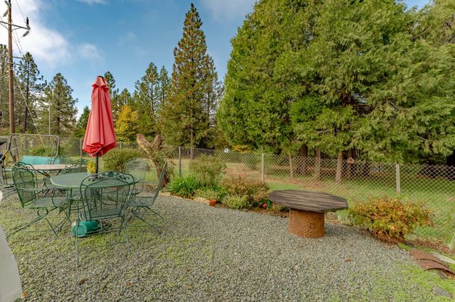 502 Granite Hill Ct, Grass Valley, CA 95945