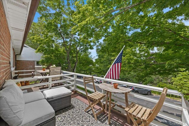 141 S Buckhout 141, Irvington, NY 10533