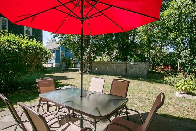 3 Prairie Avenue 1, Newport, RI 02840