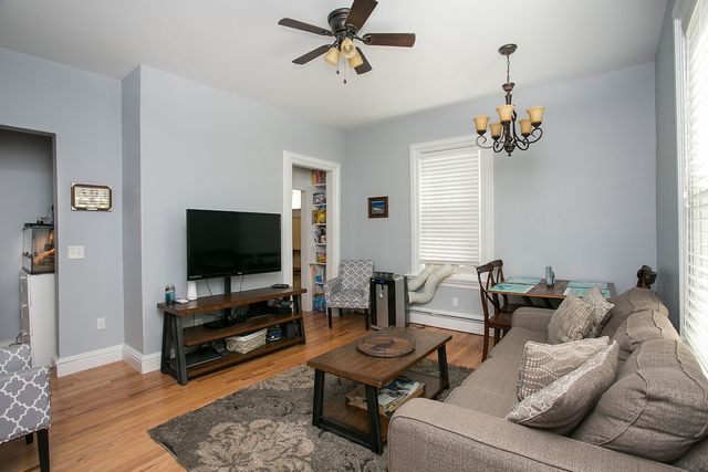 3 Prairie Avenue 1, Newport, RI 02840