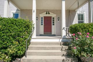 3 Prairie Avenue 1, Newport, RI 02840