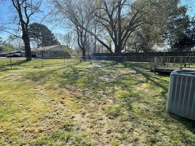 16 Meadowlark Drive, Cabot, AR 72023